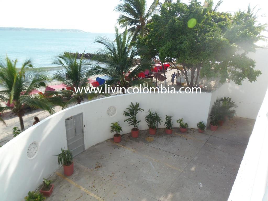 Caribbean Sunrise - Apartamento con salida directa a la playa 1004TC